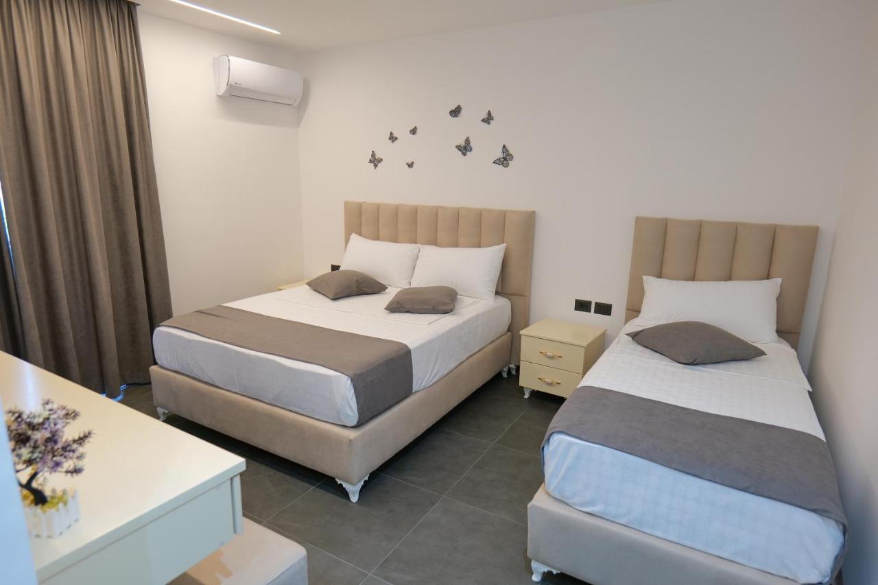 Vila Celaj 호텔 Vlorë 외부 사진