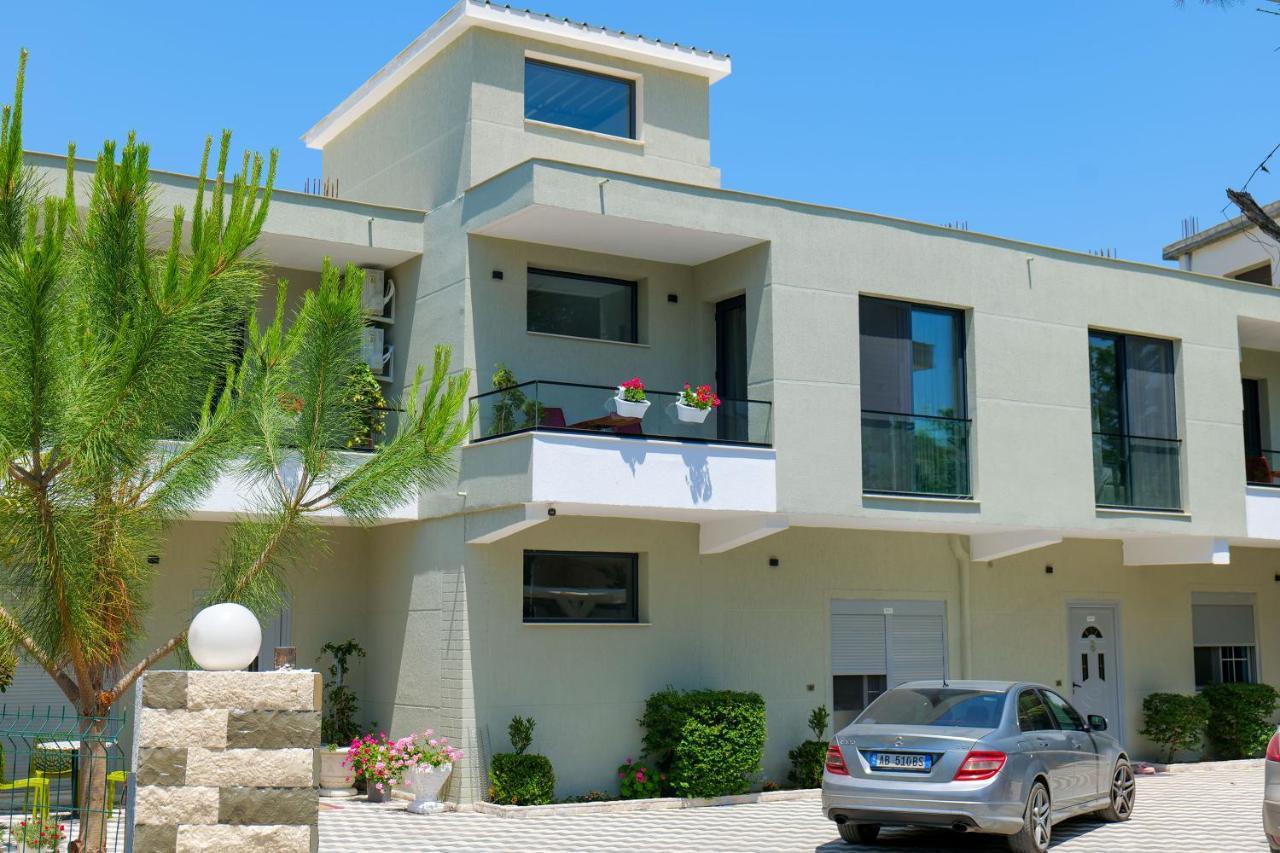 Vila Celaj 호텔 Vlorë 외부 사진
