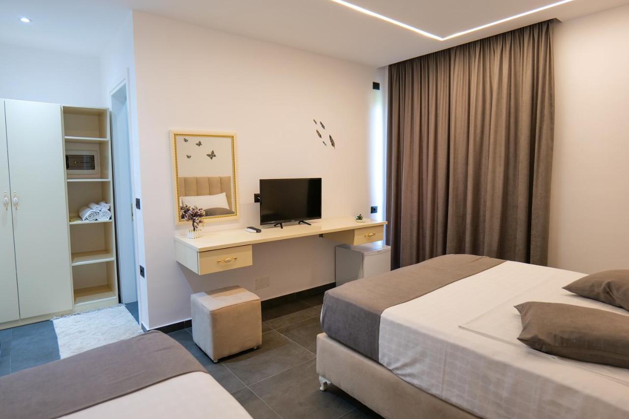 Vila Celaj 호텔 Vlorë 외부 사진