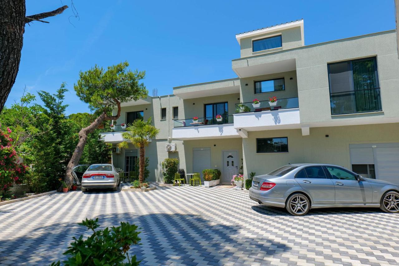 Vila Celaj 호텔 Vlorë 외부 사진