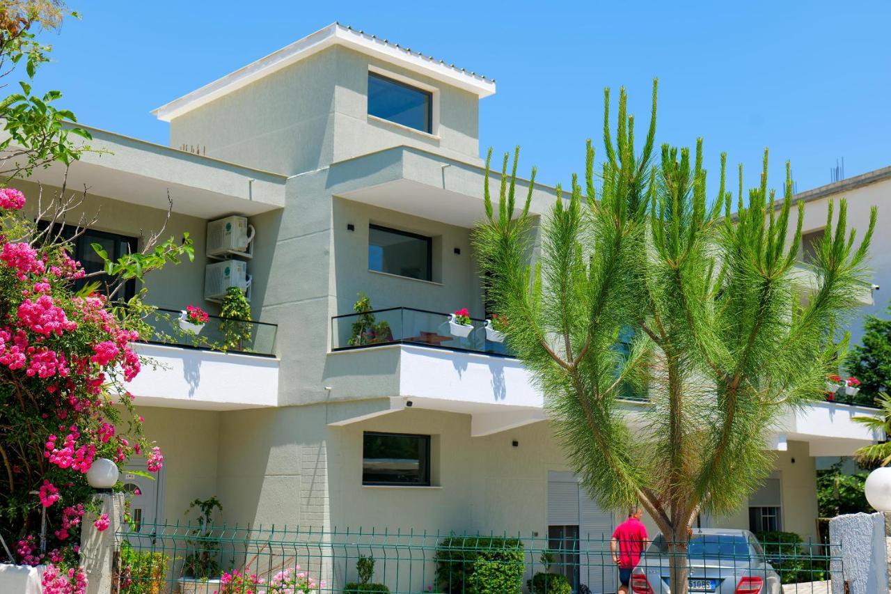 Vila Celaj 호텔 Vlorë 외부 사진